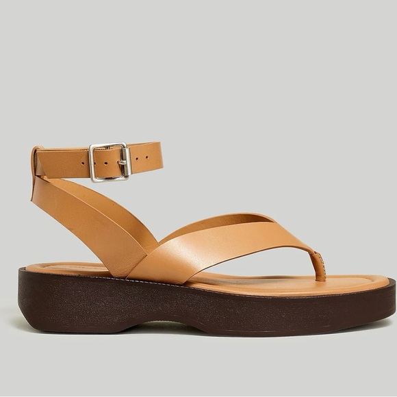 Madewell - The Cooper Thong Sandal. 2 available size in 8.5 and 9. Desert Camel - Picture 2 of 3